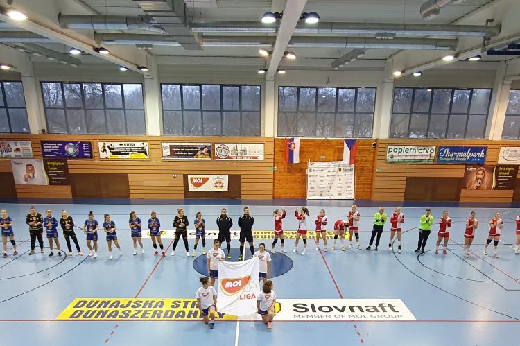 HC Dunaszerdahely és Slavia Praha csapata (Foto: Kulturpass)